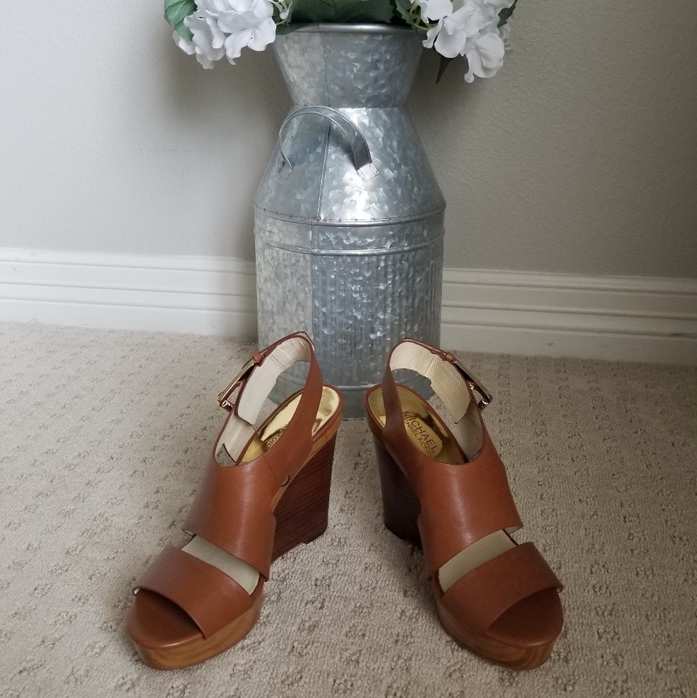 Michael Kors Leather Wedge Sandals size 6.5